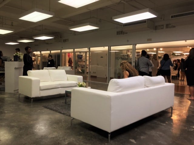 another-view-of-the-buyers-lounge